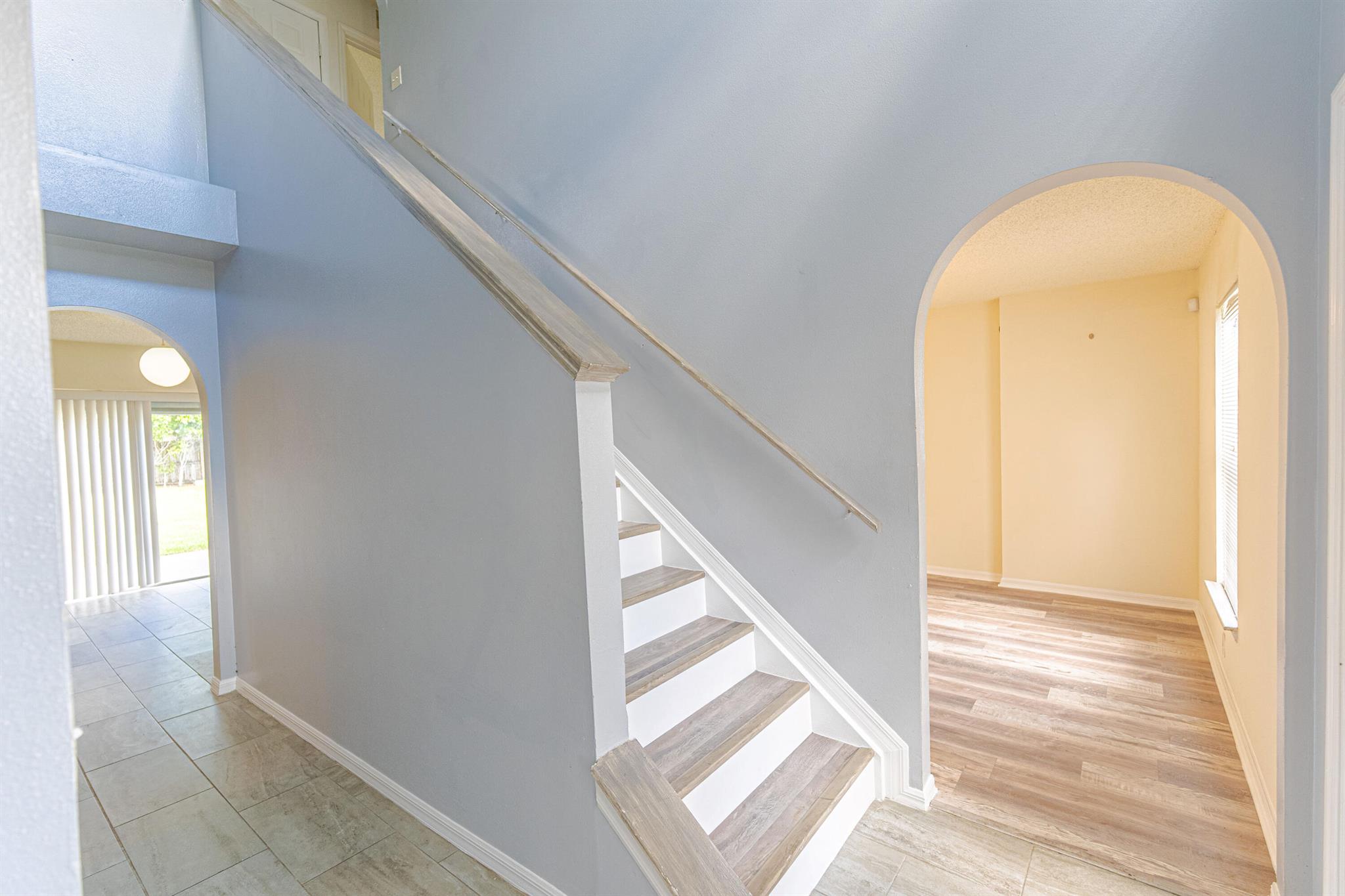 PORT ST LUCIE SECTION 4 - Residential Lease