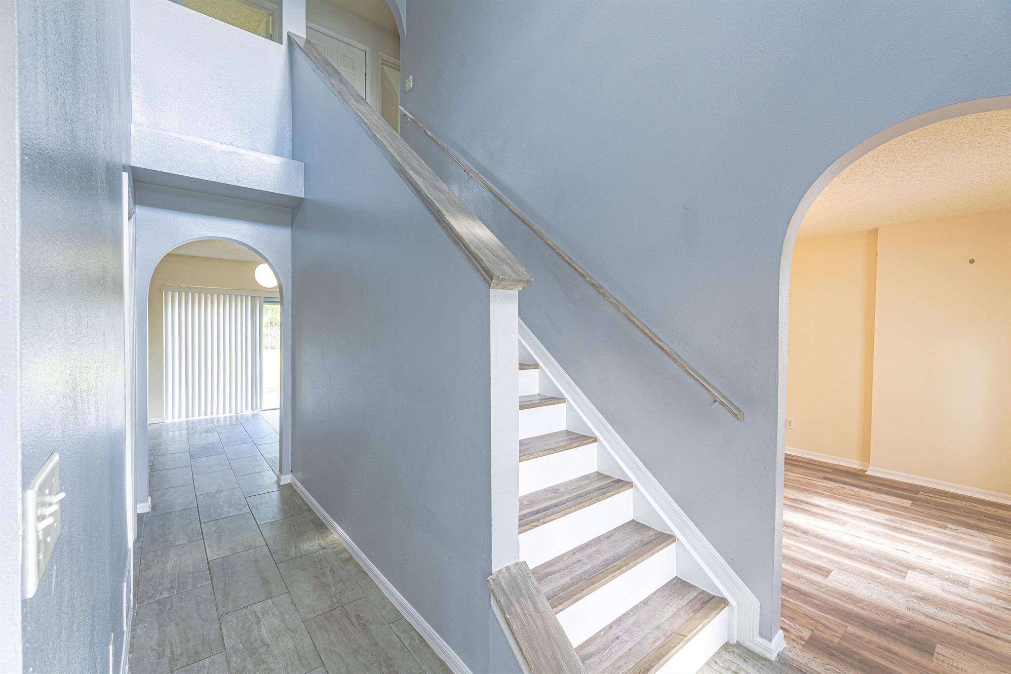 PORT ST LUCIE SECTION 4 - Residential Lease