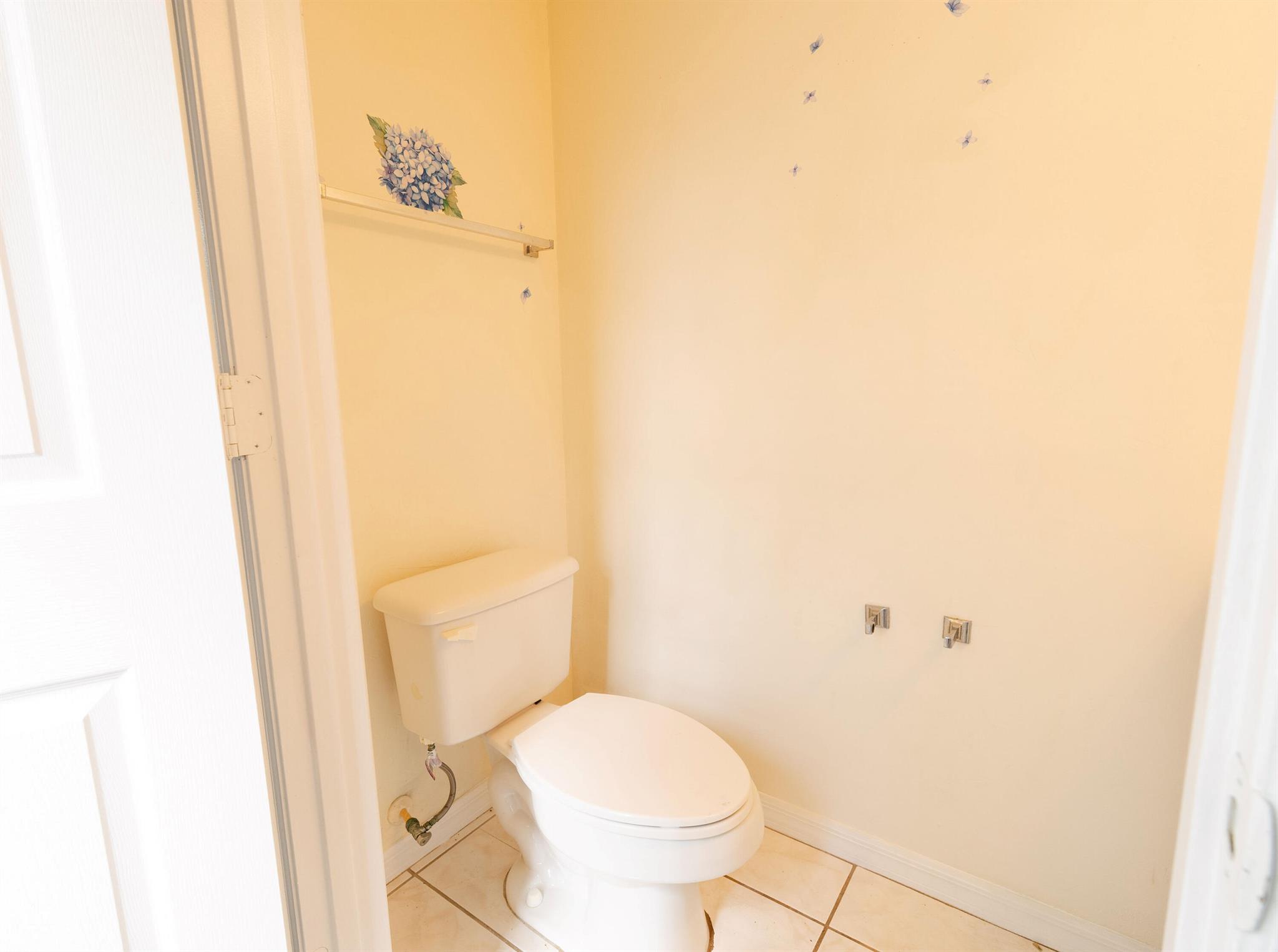 PORT ST LUCIE SECTION 4 - Residential Lease