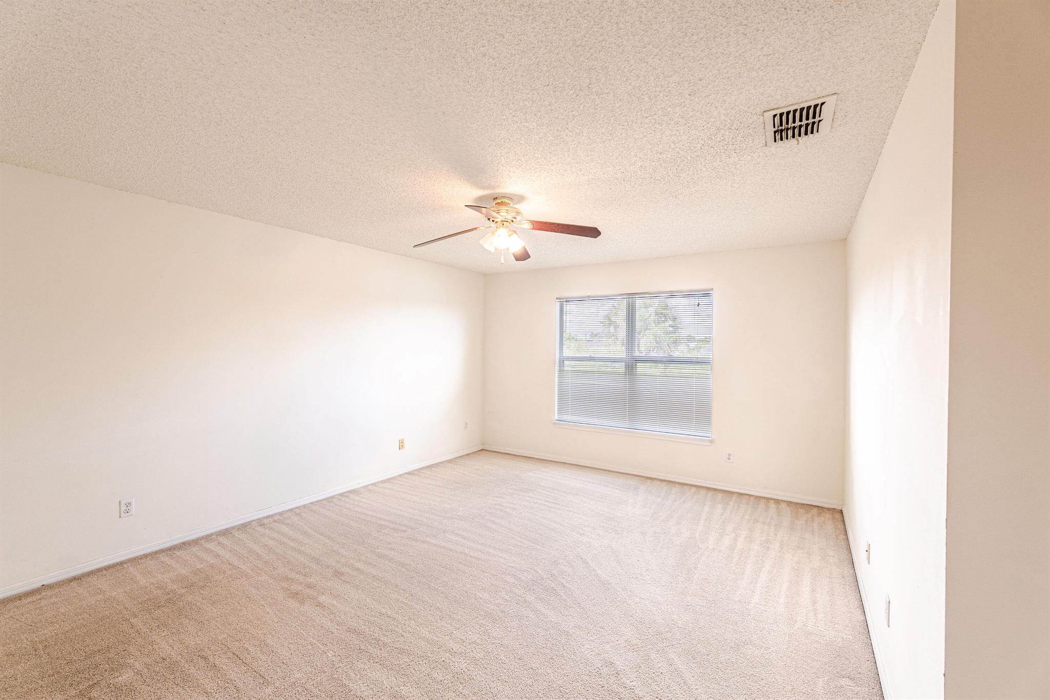 PORT ST LUCIE SECTION 4 - Residential Lease