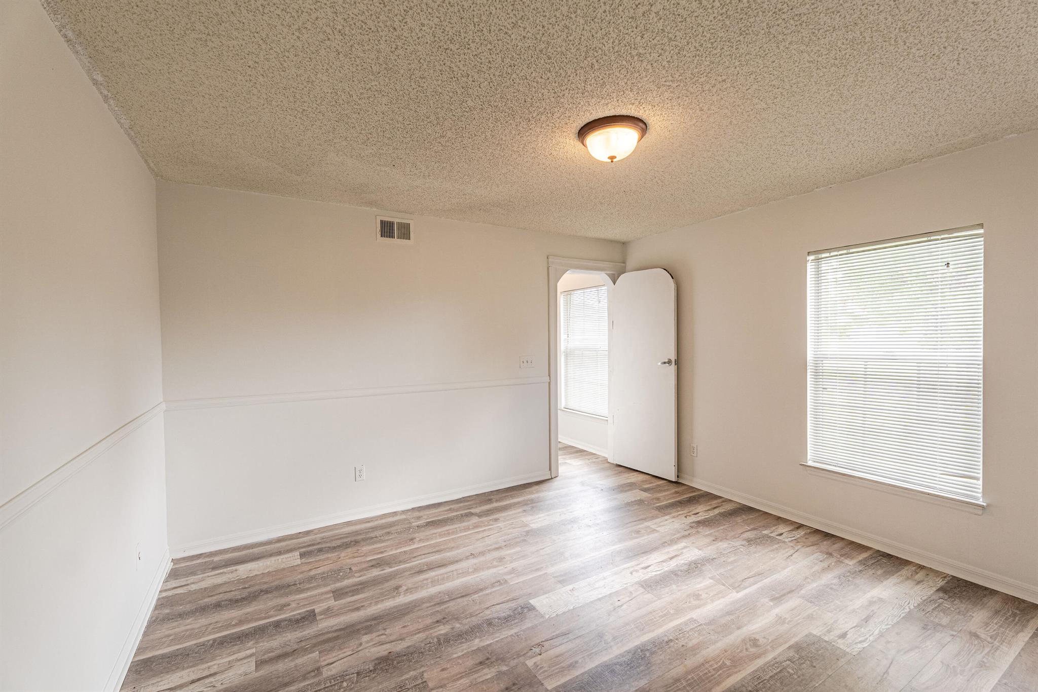 PORT ST LUCIE SECTION 4 - Residential Lease