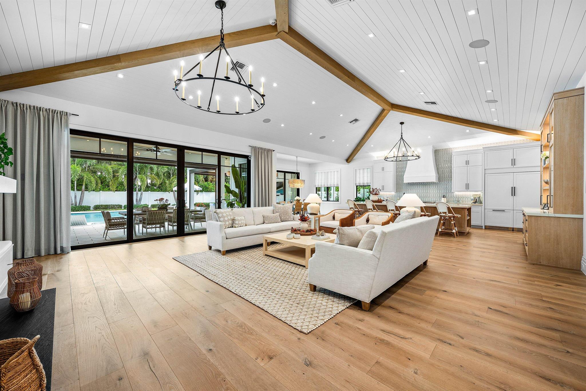 S/D OF 8-46-43 - Residential