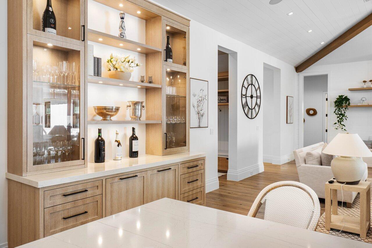 S/D OF 8-46-43 - Residential