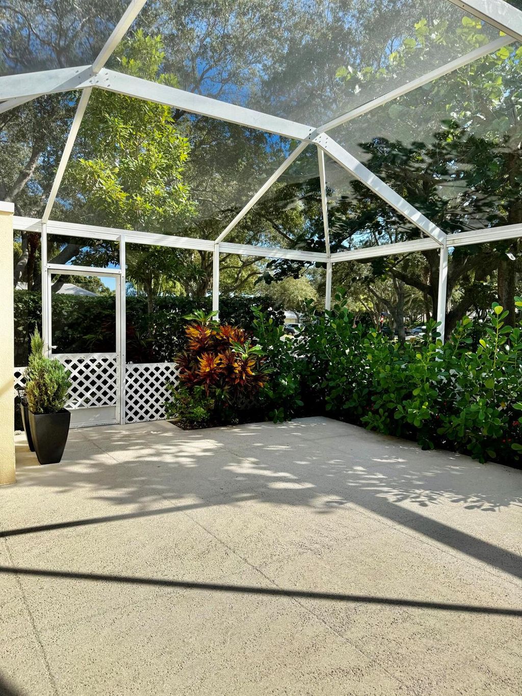 Photo of 4503 Lakemont Ct, Palm Beach Gardens, FL 33403 (MLS # R11140769)