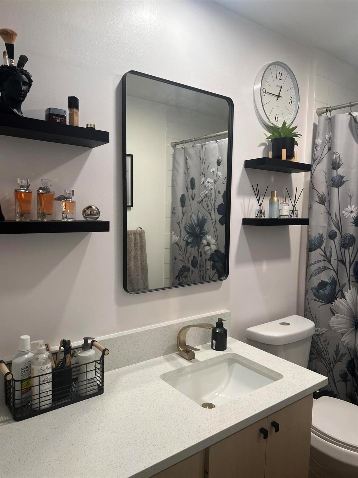 LAKE CATHERINE - Residential