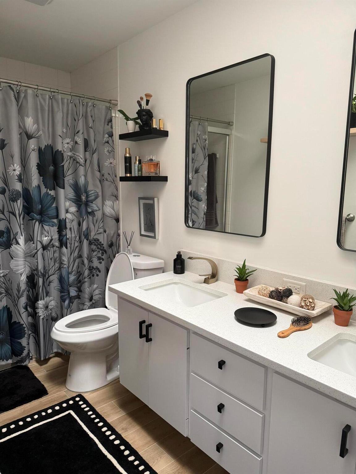 LAKE CATHERINE - Residential