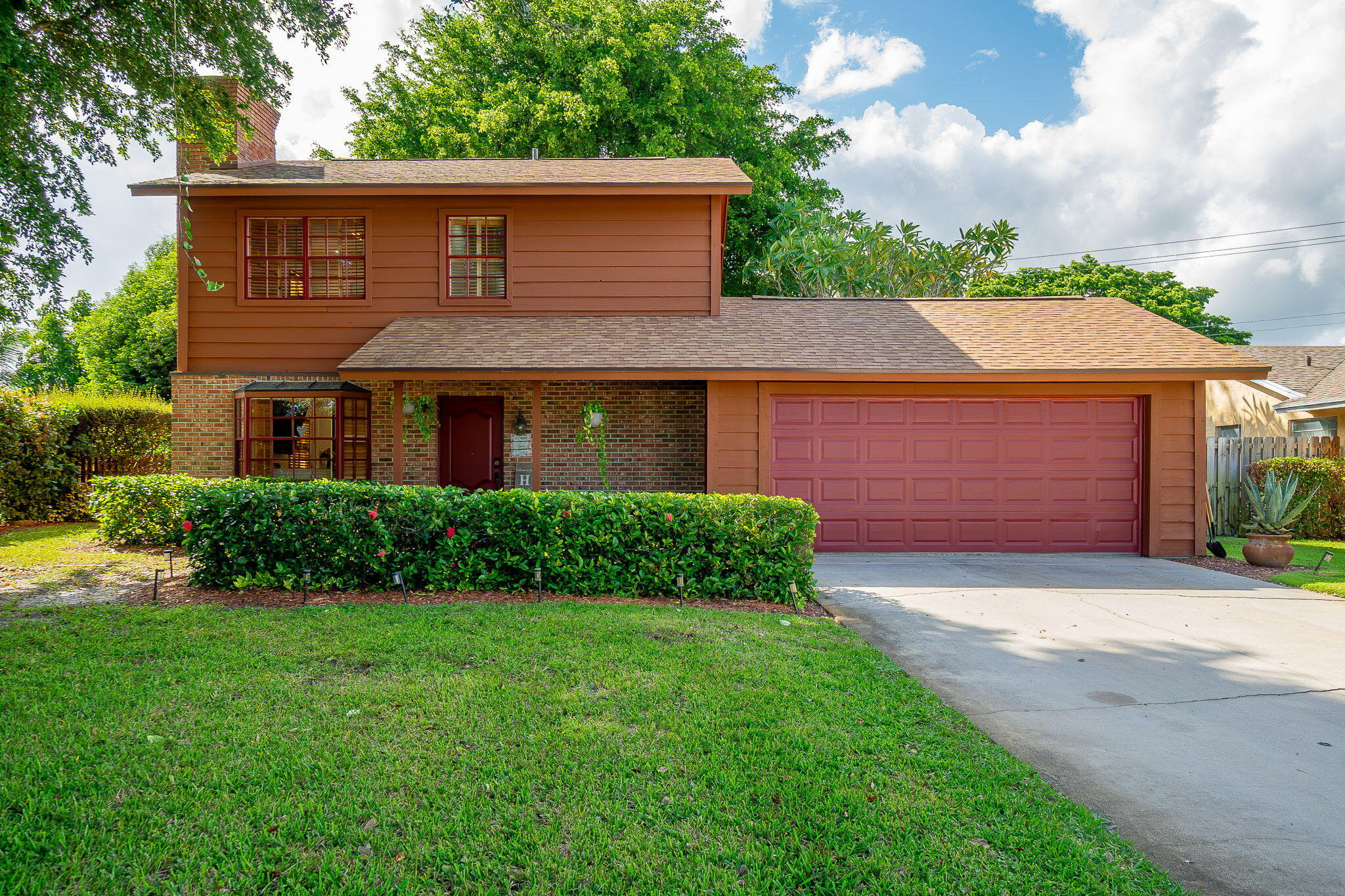 Properties 1551 Wyndcliff Drive
