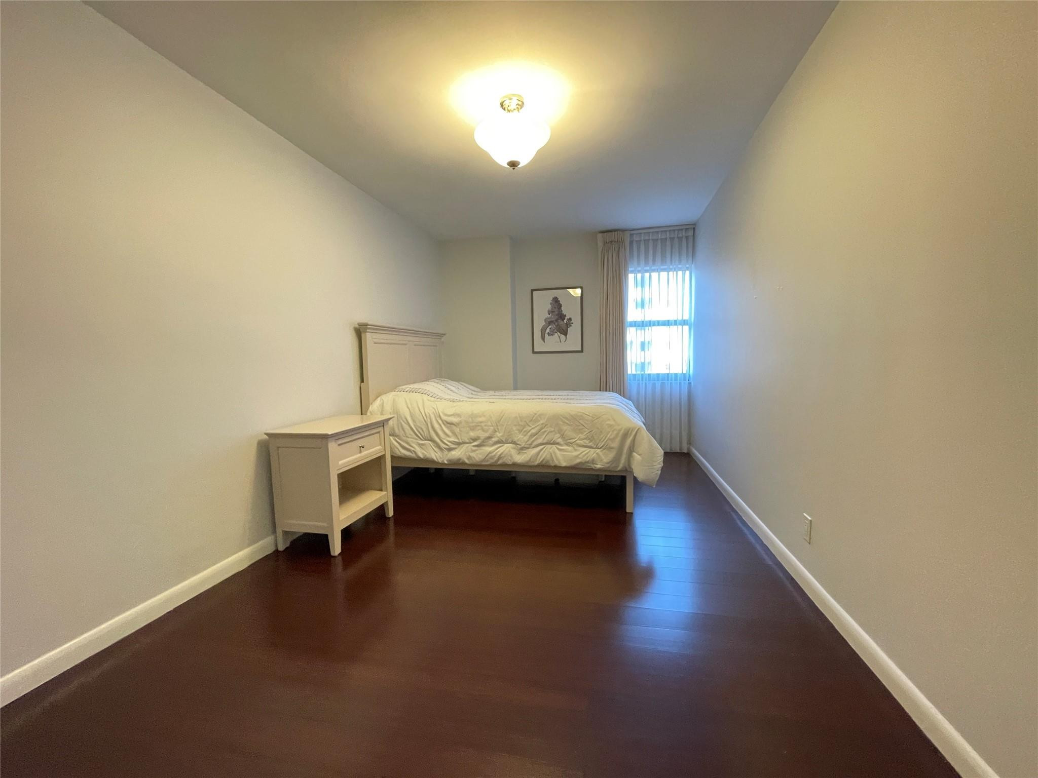 HAMPTON BEACH CLUB - Residential