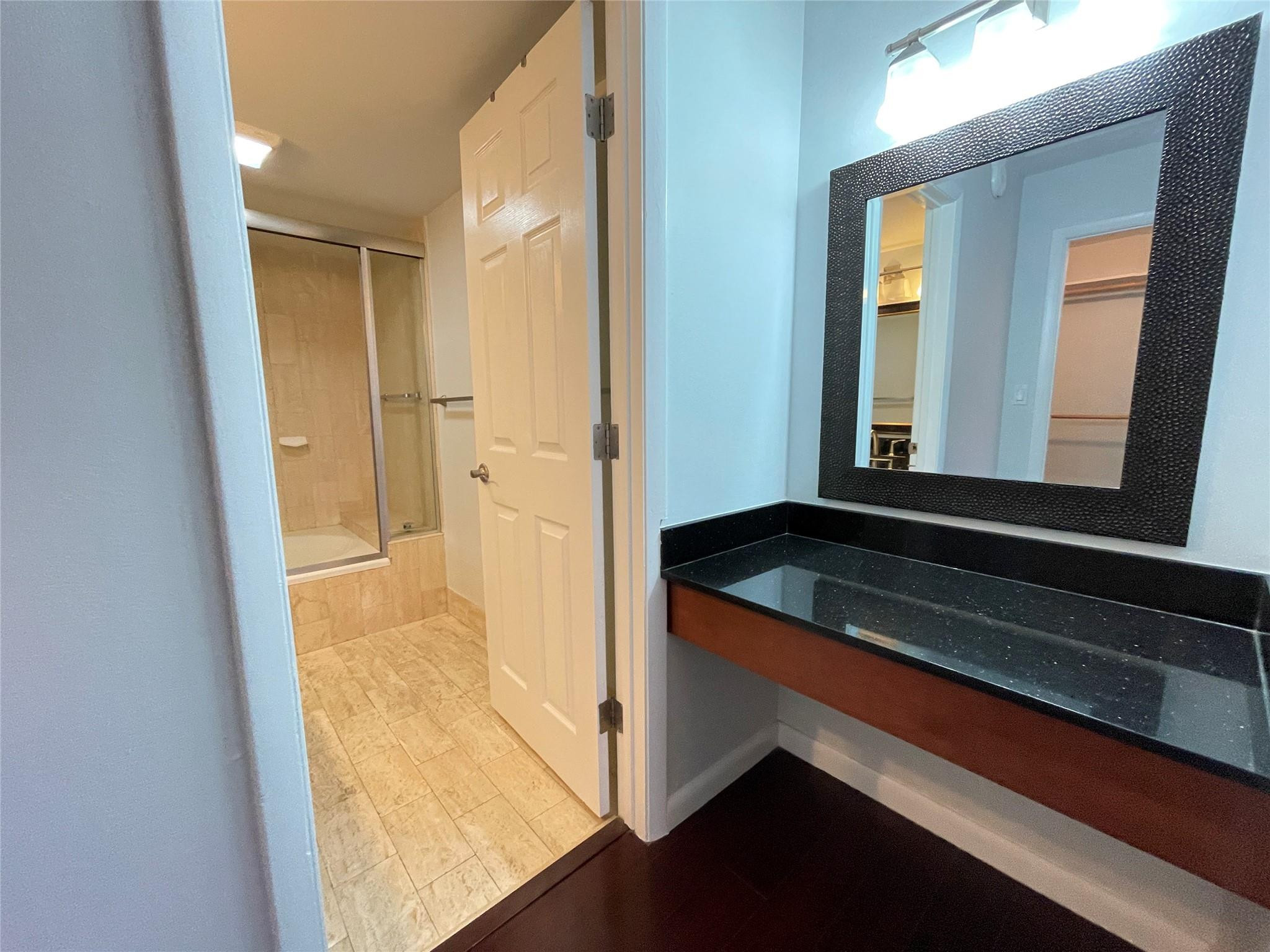 HAMPTON BEACH CLUB - Residential