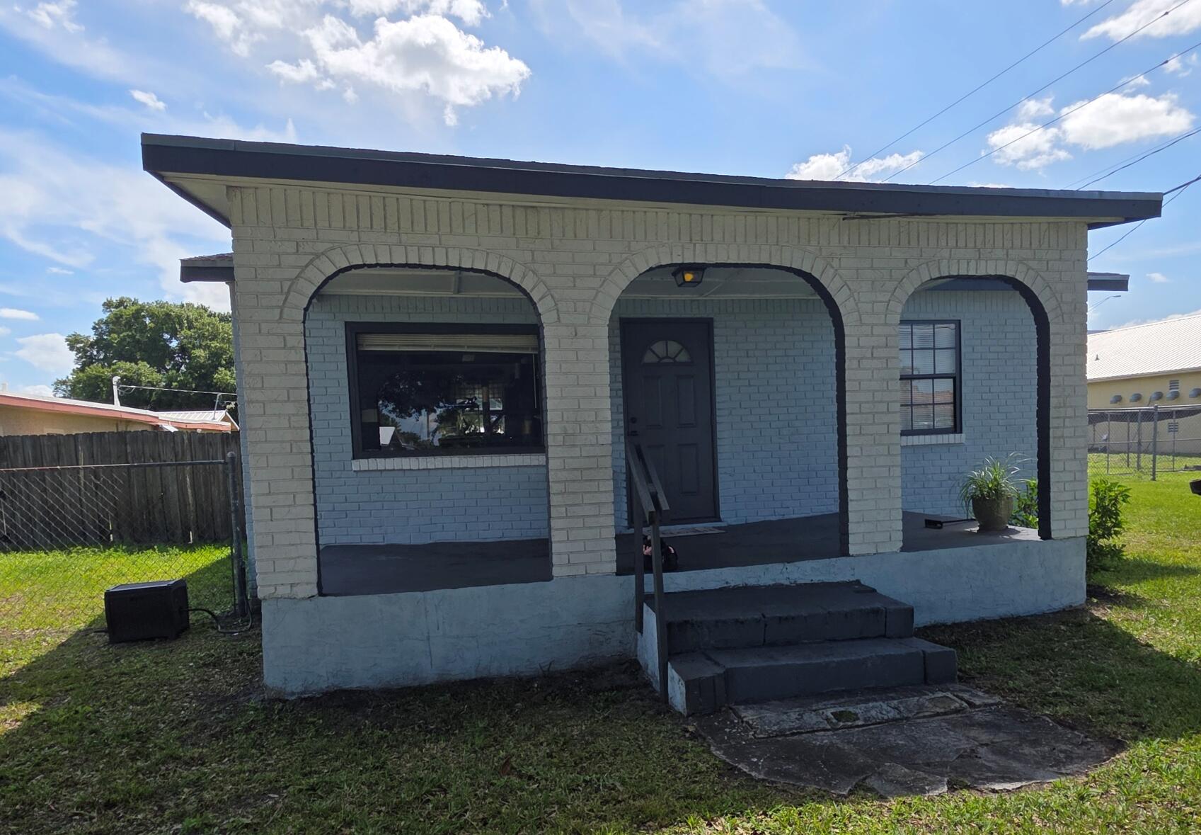 1019 NW 2nd Street