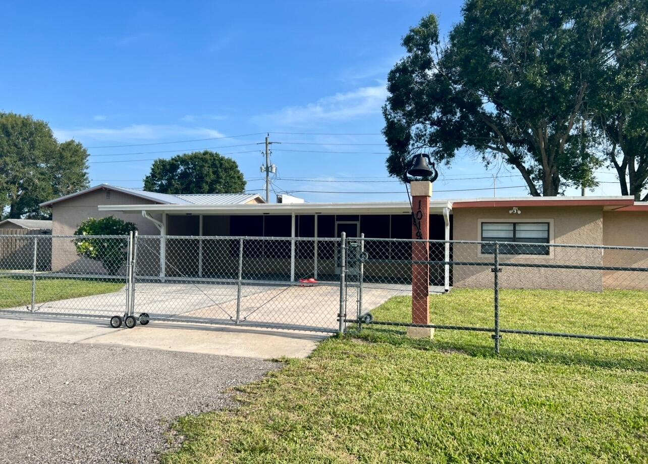 1019 NW 2nd Street
