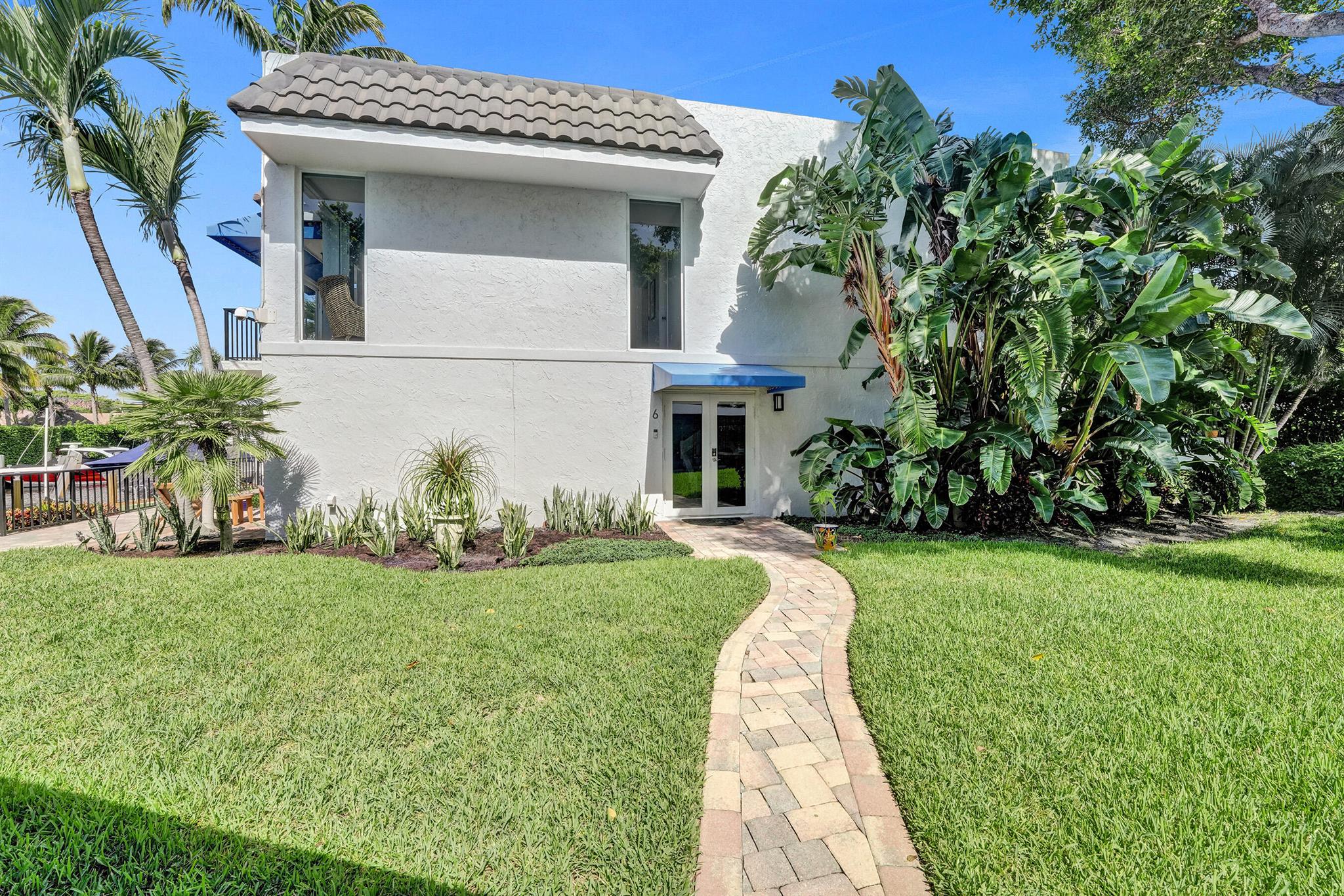 780 Jeffery Street 6, Boca Raton, FL, 33487/$1,195,000 3 780 Jeffery Street 6