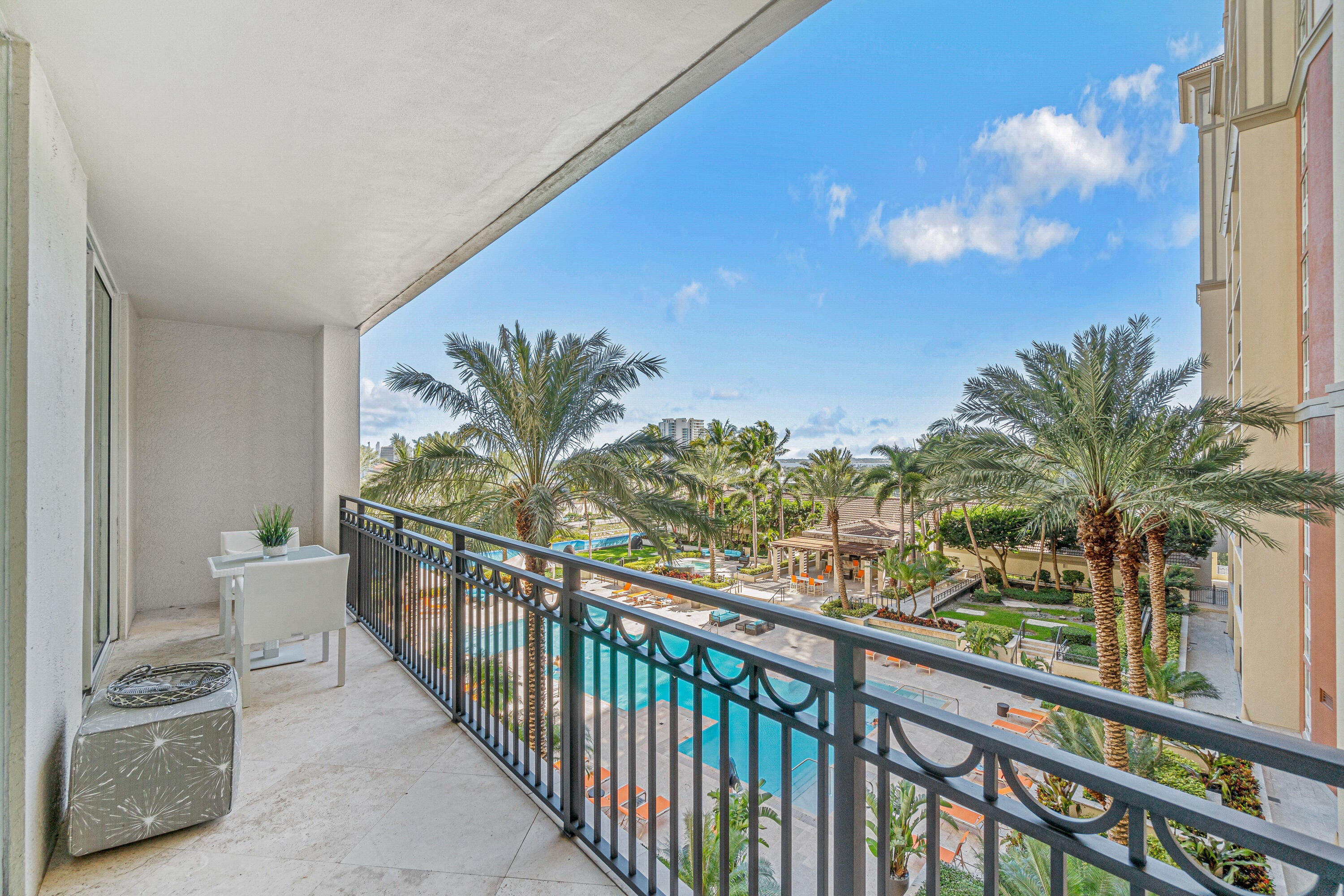 550 Okeechobee Boulevard 1207
