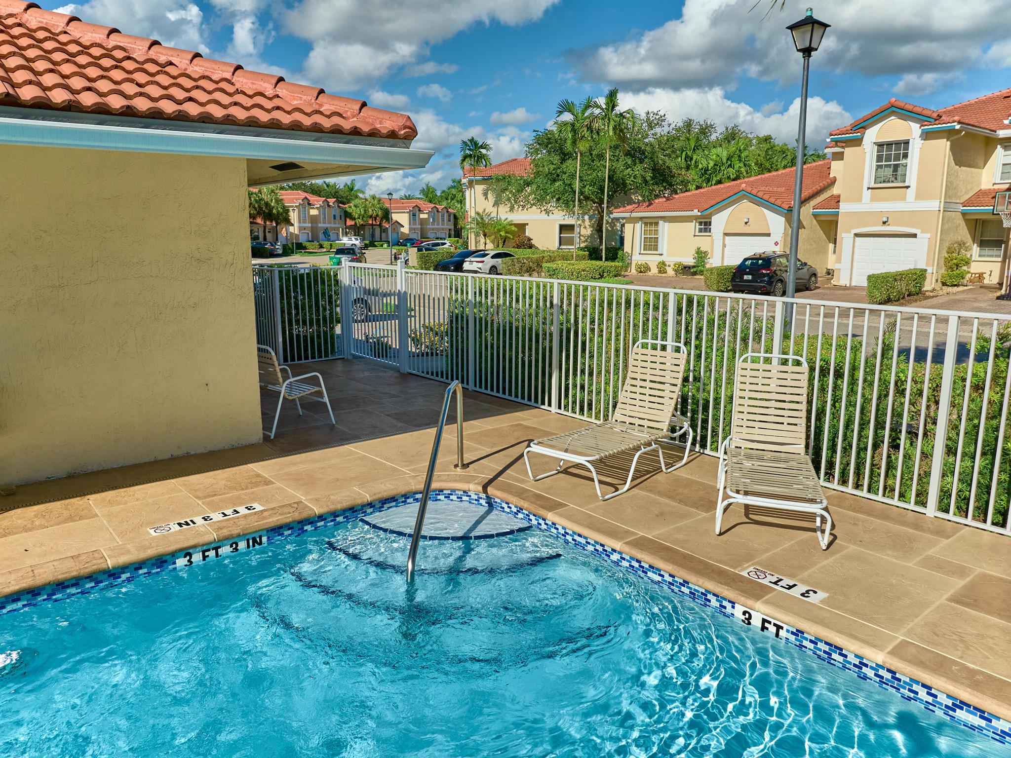 Pelican Point - Residential
