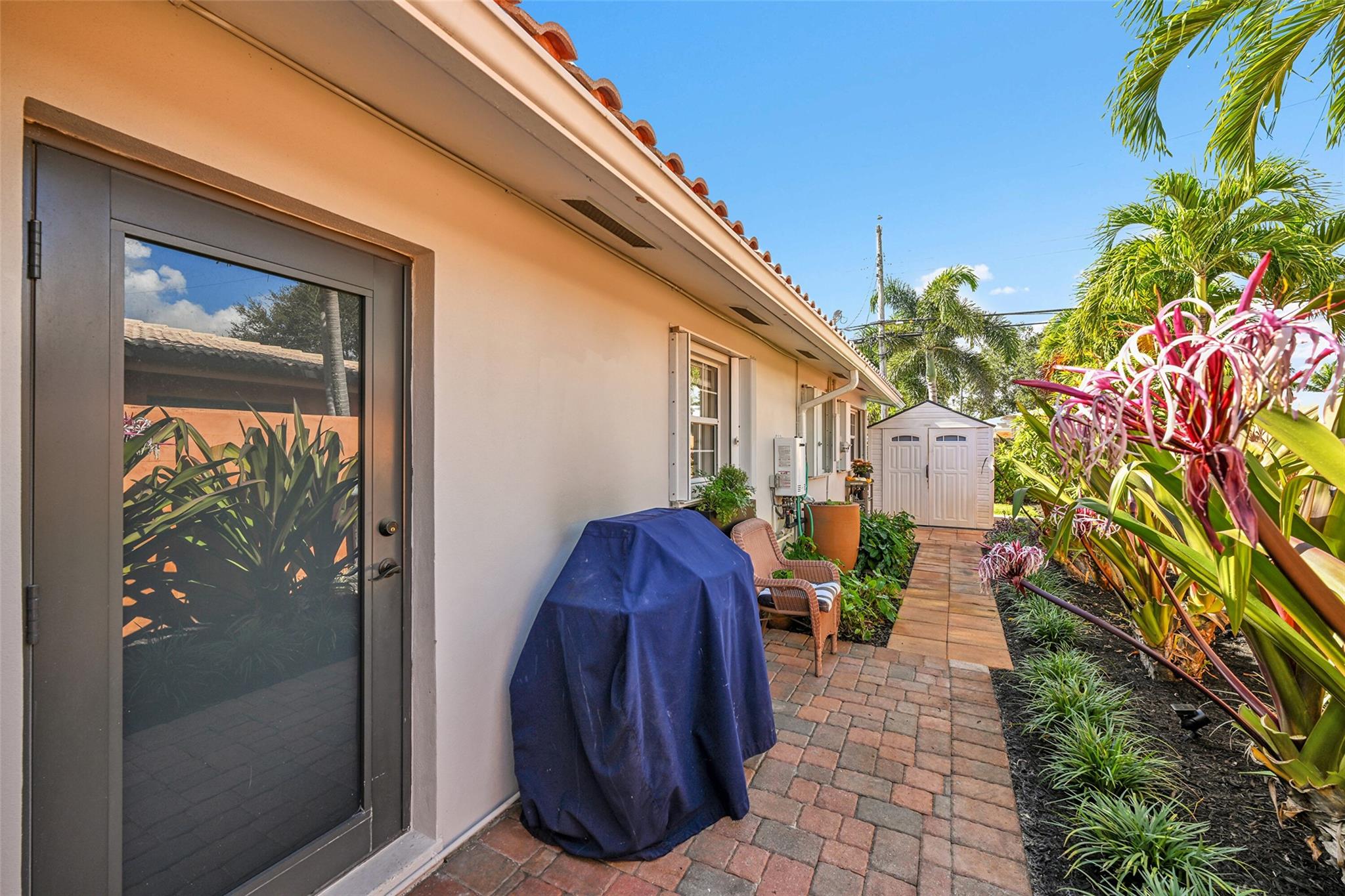 Mary-Knoll 39-48 B - Residential