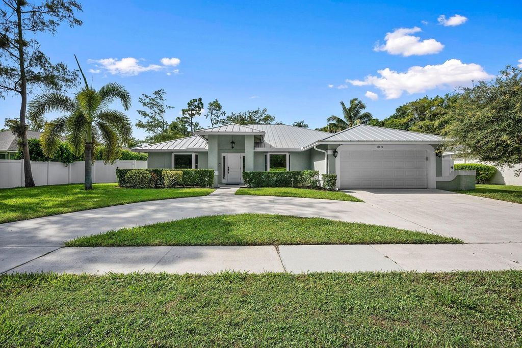 Photo of 13724 Lilac Place, Wellington, FL 33414 (MLS # R11159878)