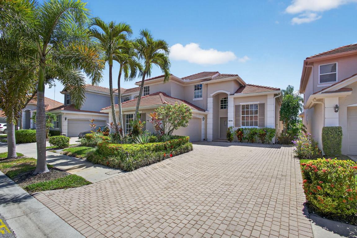 8240 Heritage Club Drive