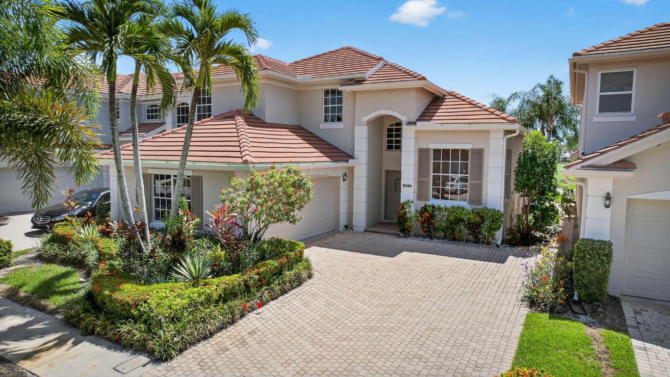 8240 Heritage Club Drive