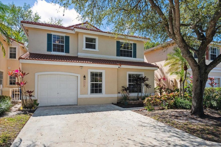 4 bedroom, 2 and 1/2 bath two story home in Kensington Green. (sellers removed closet in 1st floor bedroom to make it an office) Gated community. New Roof in 2022. Private fenced yard. Updated bathrooms. laminate flooring. Low HOA fees. Includes lawn & landscape, community pool. Close to shopping, restaurants and easy access to Sawgrass Expressway.