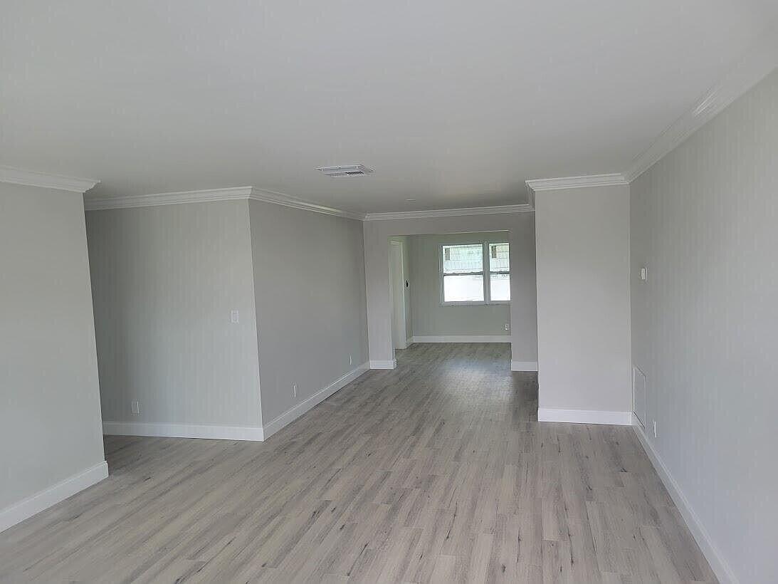 PALM BEACH LEISUREVILLE SEC 10 - Residential Lease