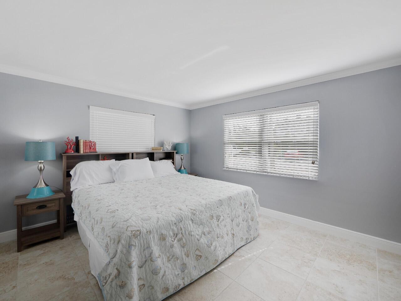 PALM BEACH SHORES - Residential Lease