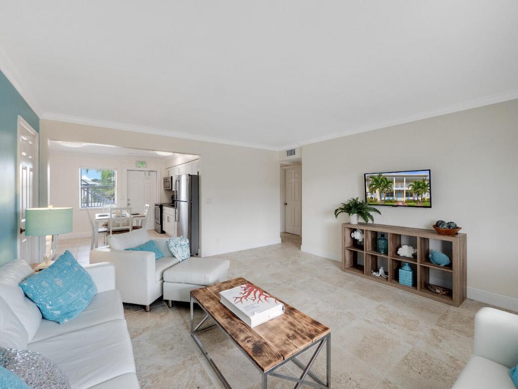 PALM BEACH SHORES - Residential Lease