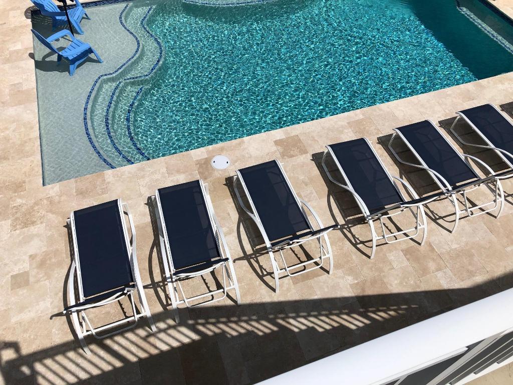 PALM BEACH SHORES - Residential Lease