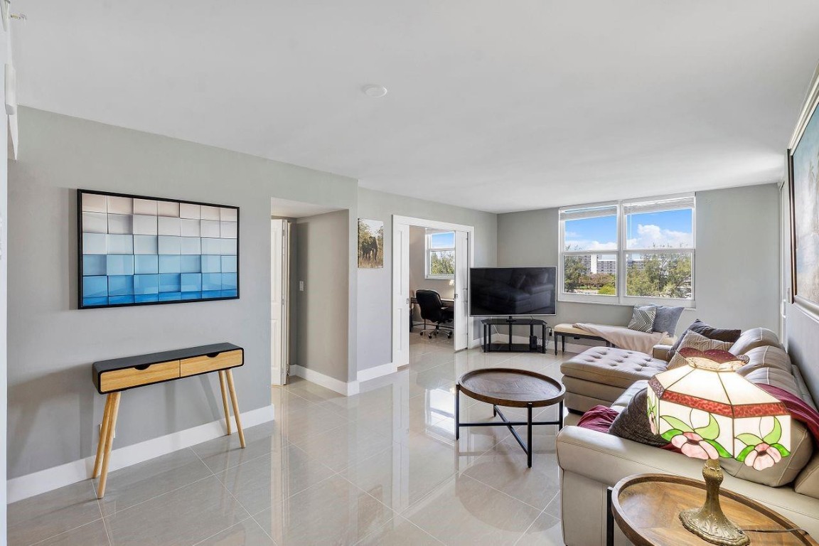 INTRACOASTAL TOWER - Residential