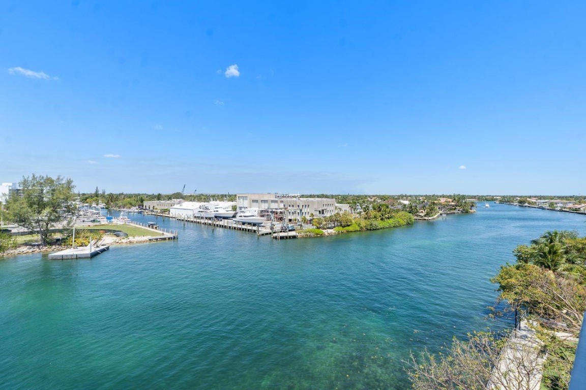 INTRACOASTAL TOWER - Residential