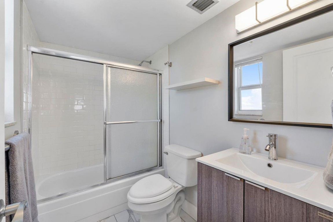 INTRACOASTAL TOWER - Residential