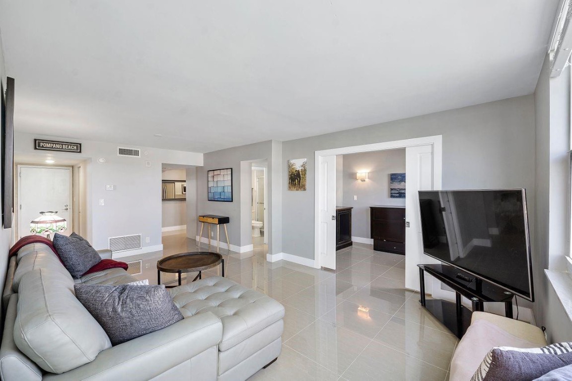 INTRACOASTAL TOWER - Residential