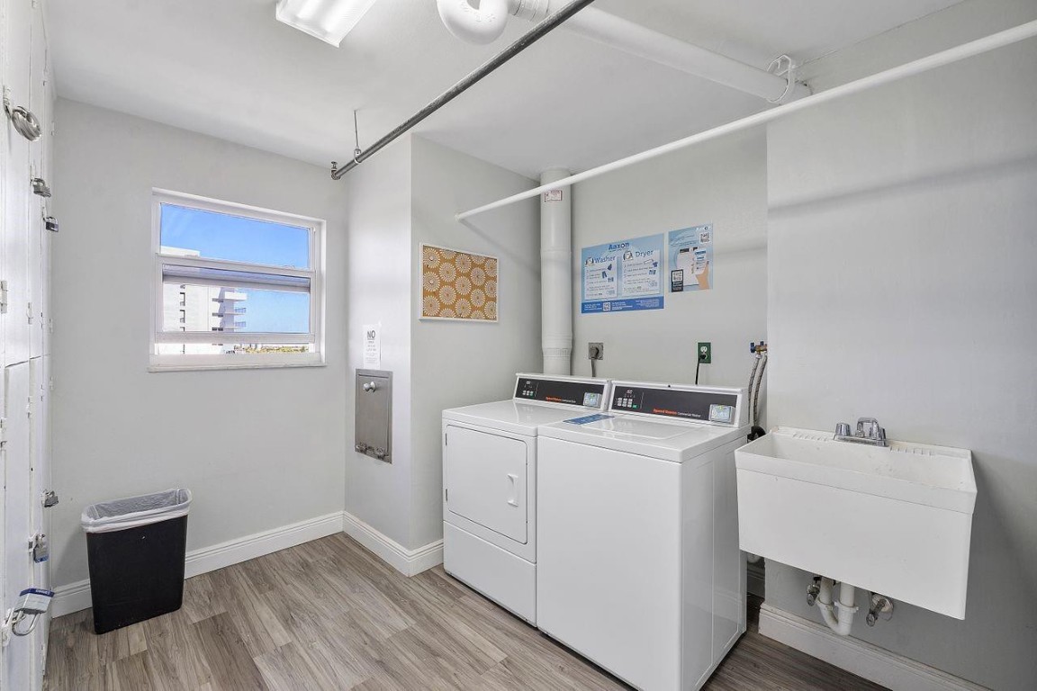 INTRACOASTAL TOWER - Residential