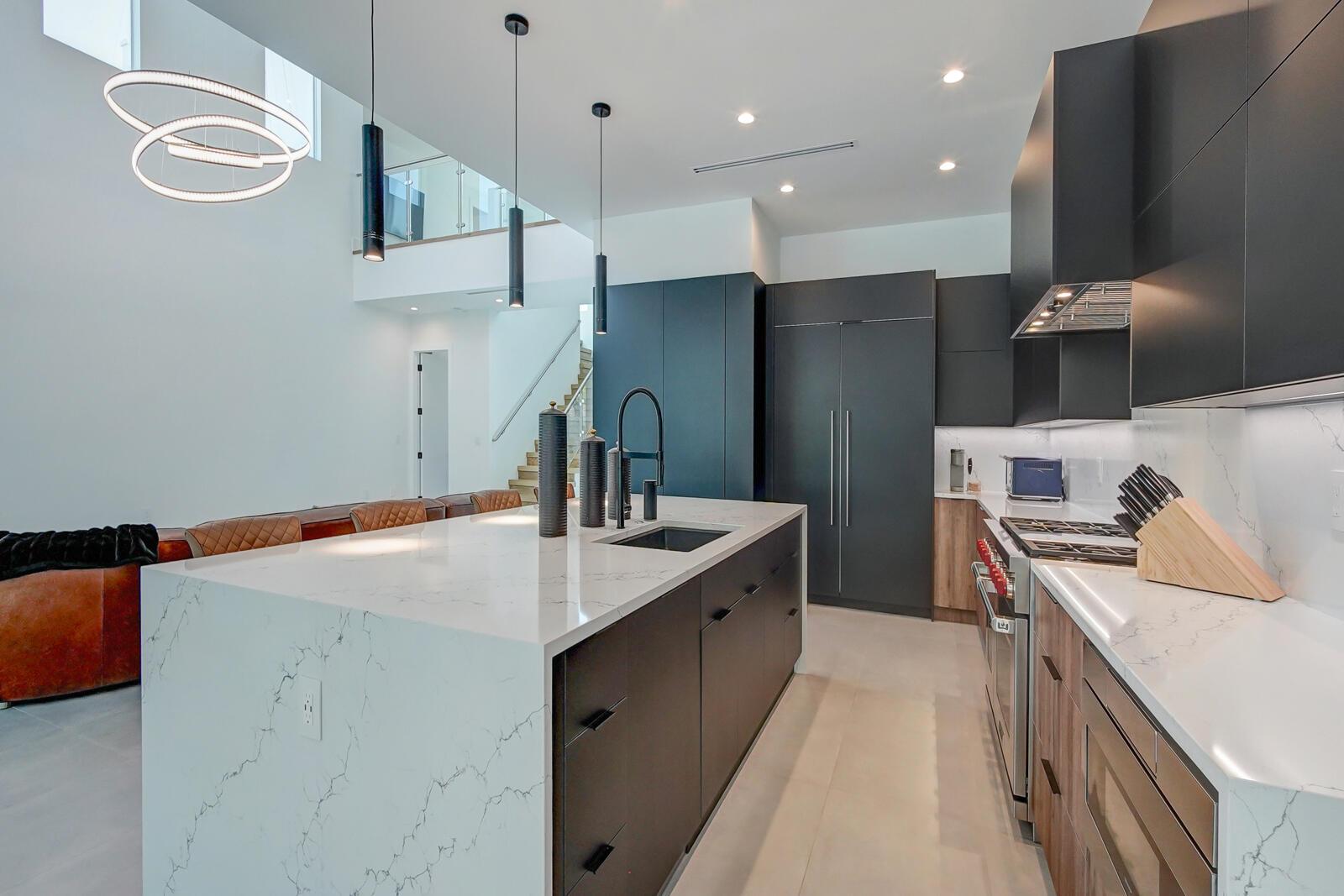 WHISEM UNIT B - Residential