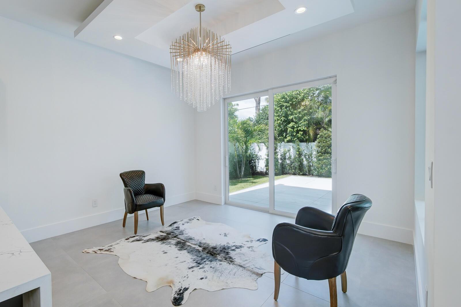 WHISEM UNIT B - Residential