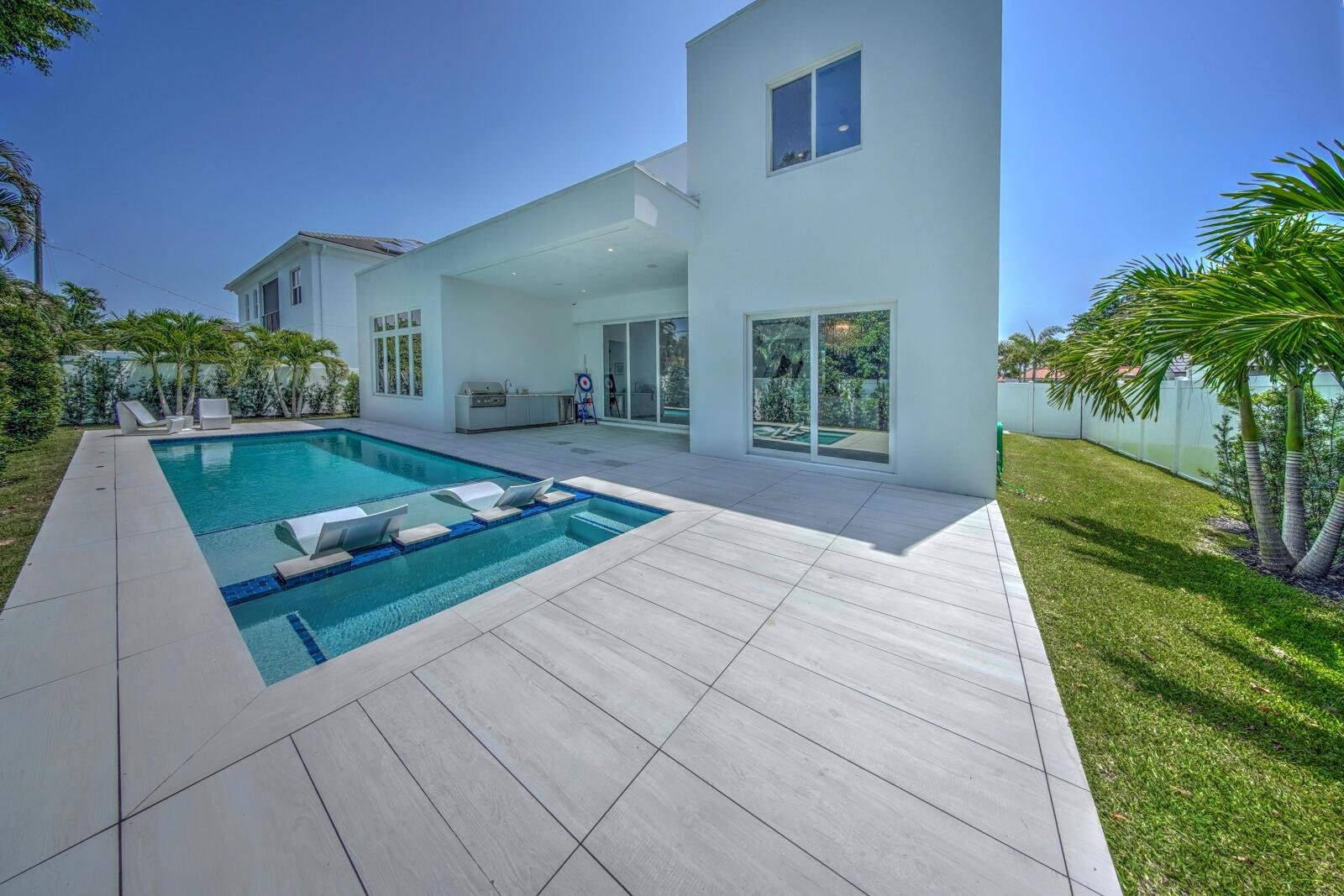 WHISEM UNIT B - Residential