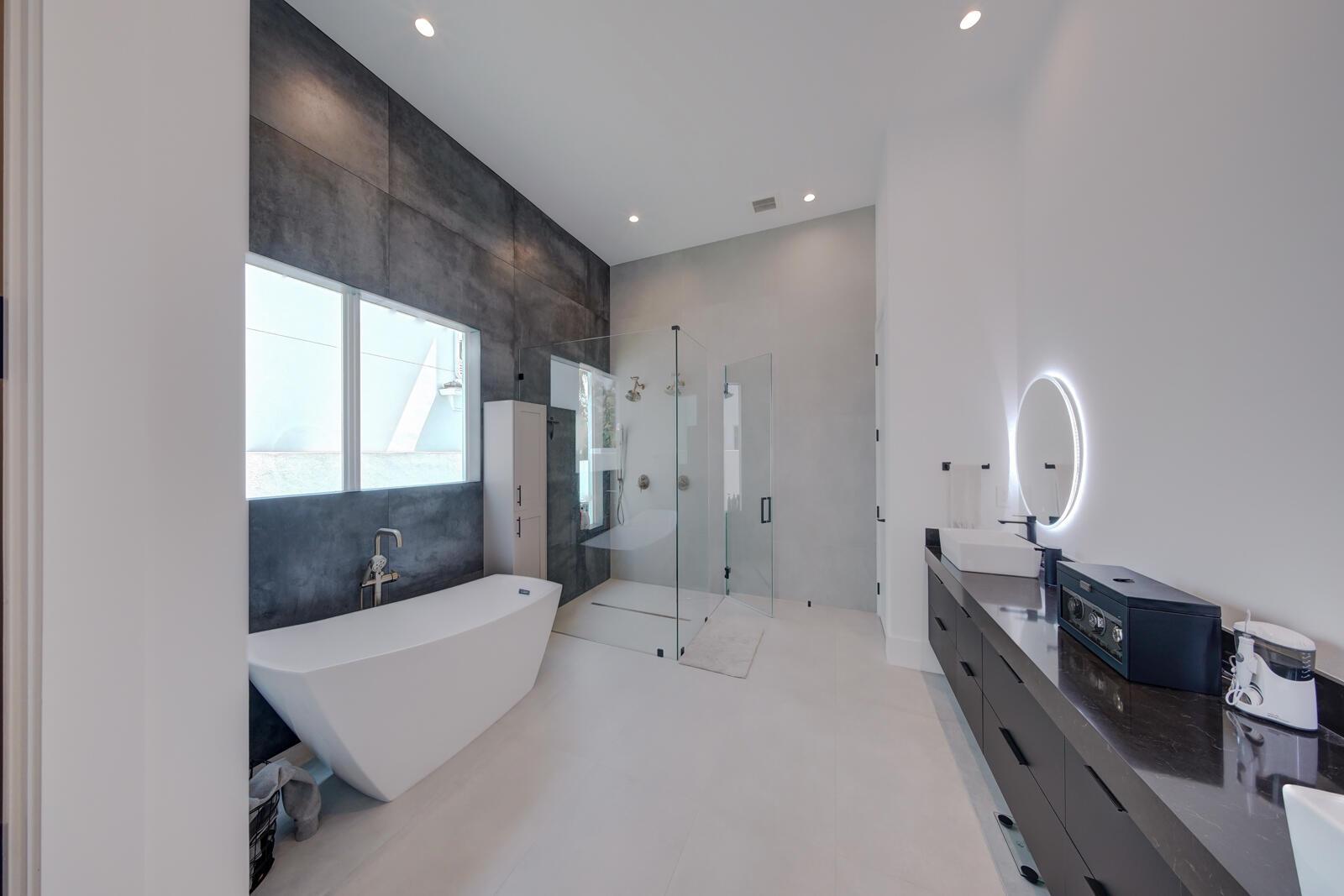 WHISEM UNIT B - Residential