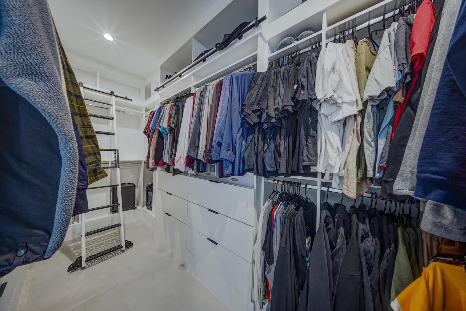 WHISEM UNIT B - Residential