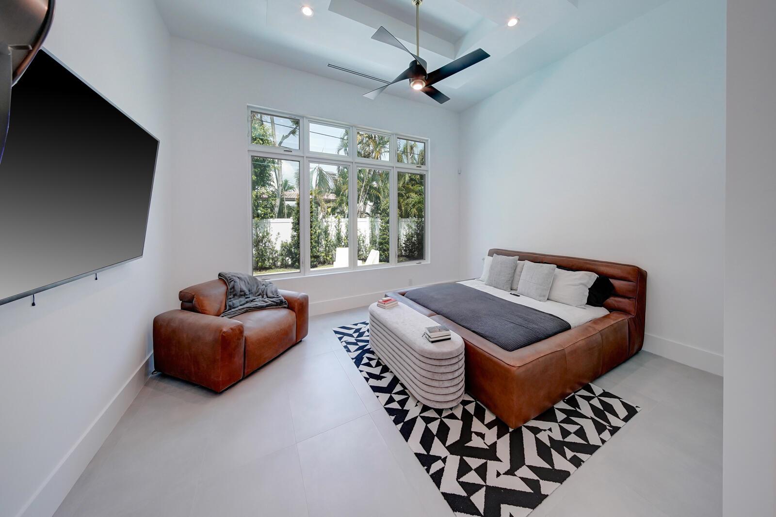 WHISEM UNIT B - Residential