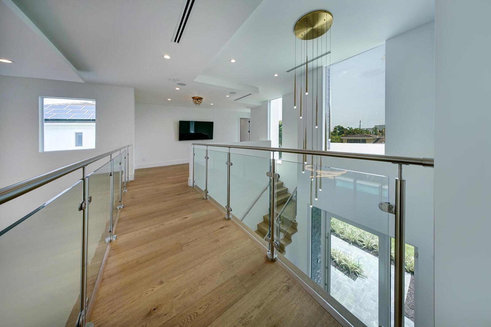 WHISEM UNIT B - Residential