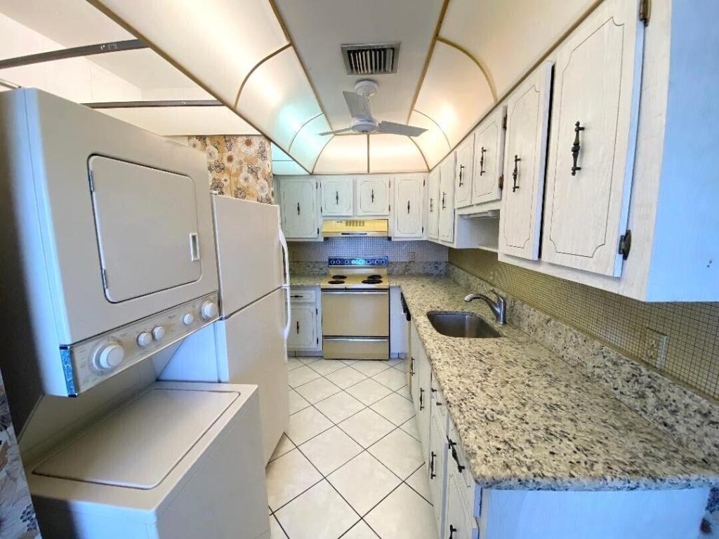 1141 Violet Terrace 101