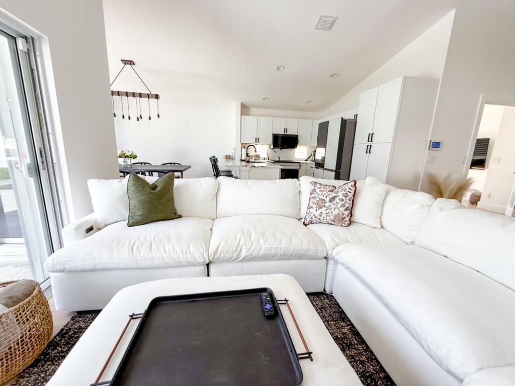 Photo of 7895 Manor Forest Boulevard, Boynton Beach, FL 33436 (MLS # B26018504)