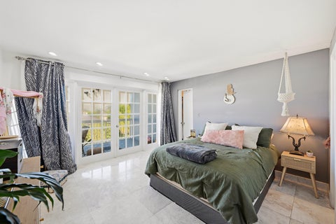 Tiny photo for 2420 SE 17th Street #401c, Fort Lauderdale, FL 33316 (MLS # B26044303)