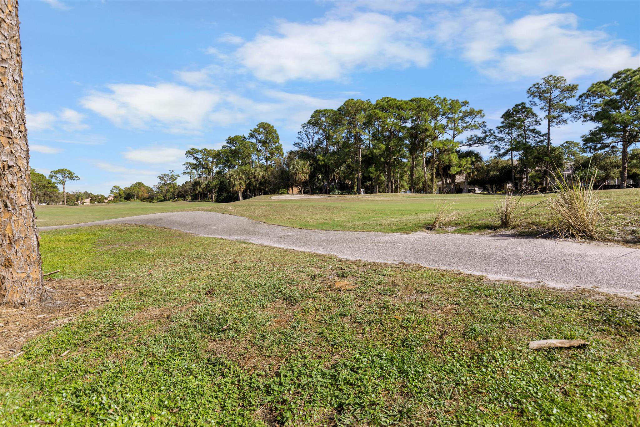 COUNTRY CLUB POINTE - Residential Lease