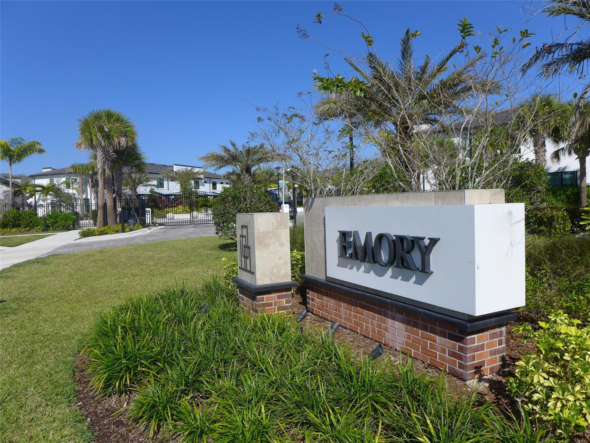 Emory Townhomes - Residential