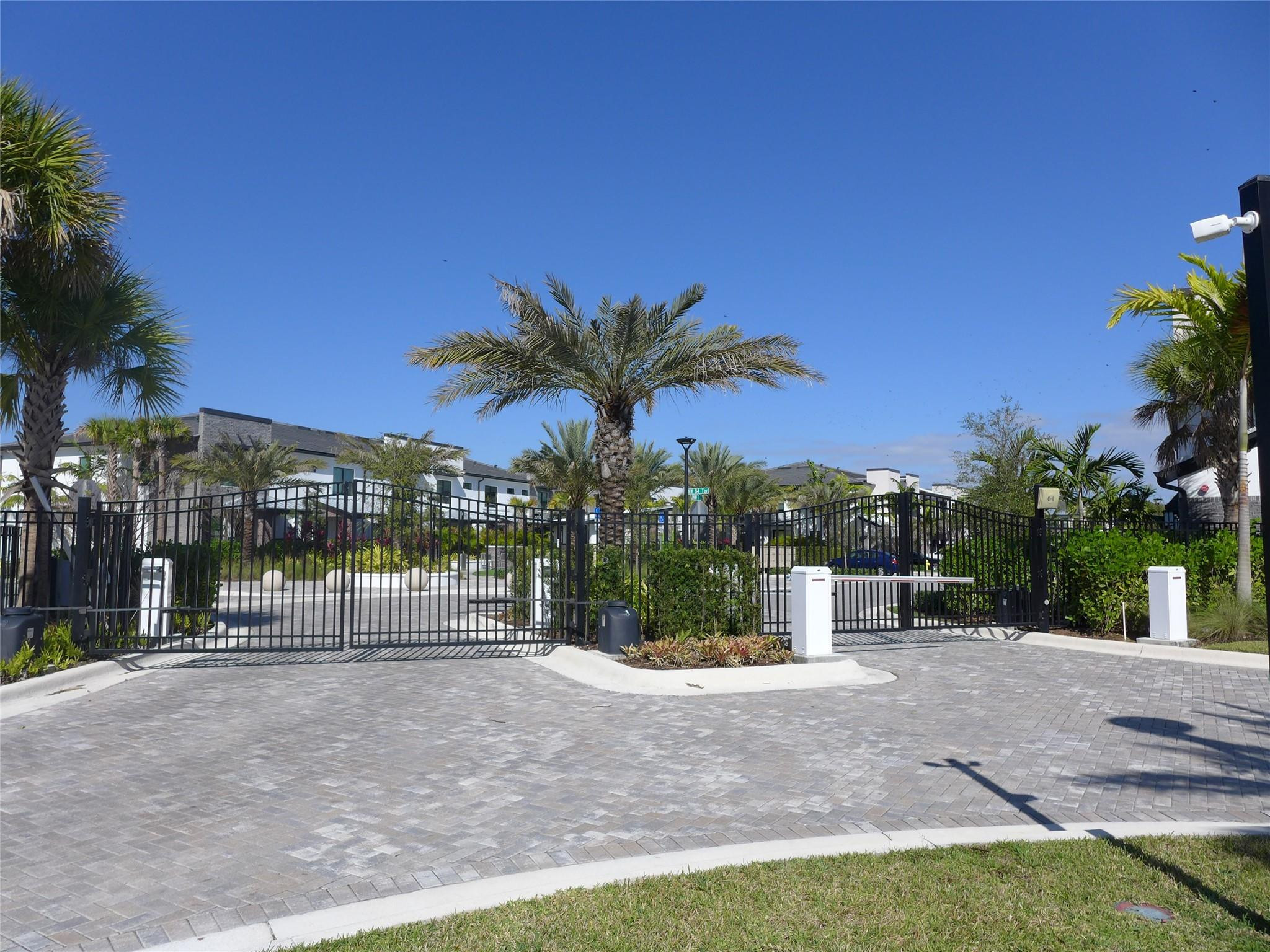 Emory Townhomes - Residential