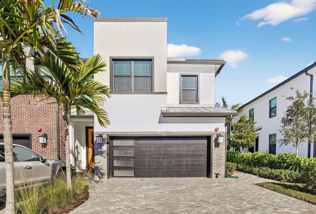 Photo of 770 NW 82nd Terrace #770, Plantation, FL 33324 (MLS # F10549264)