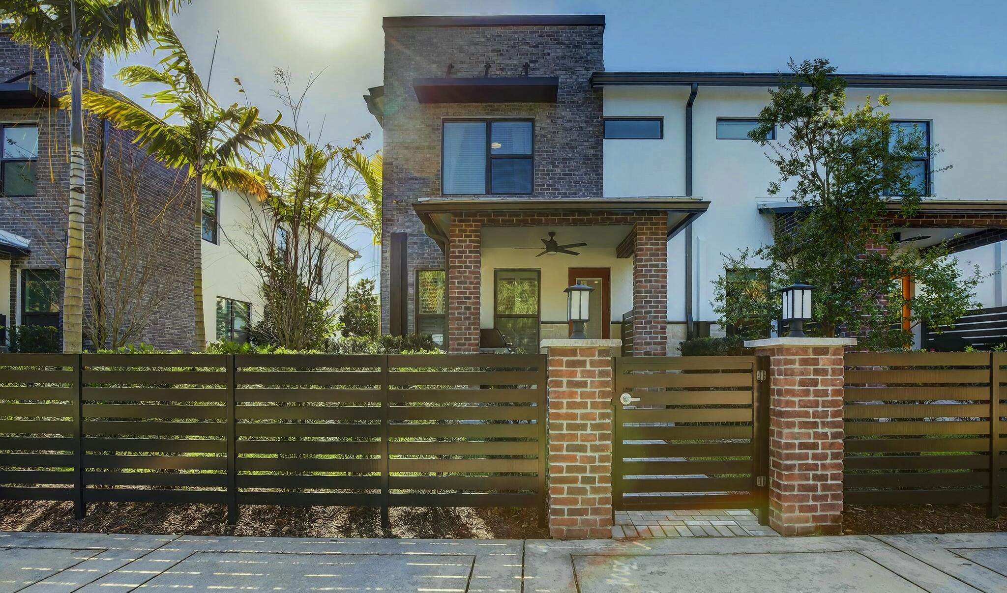 Emory Townhomes - Residential