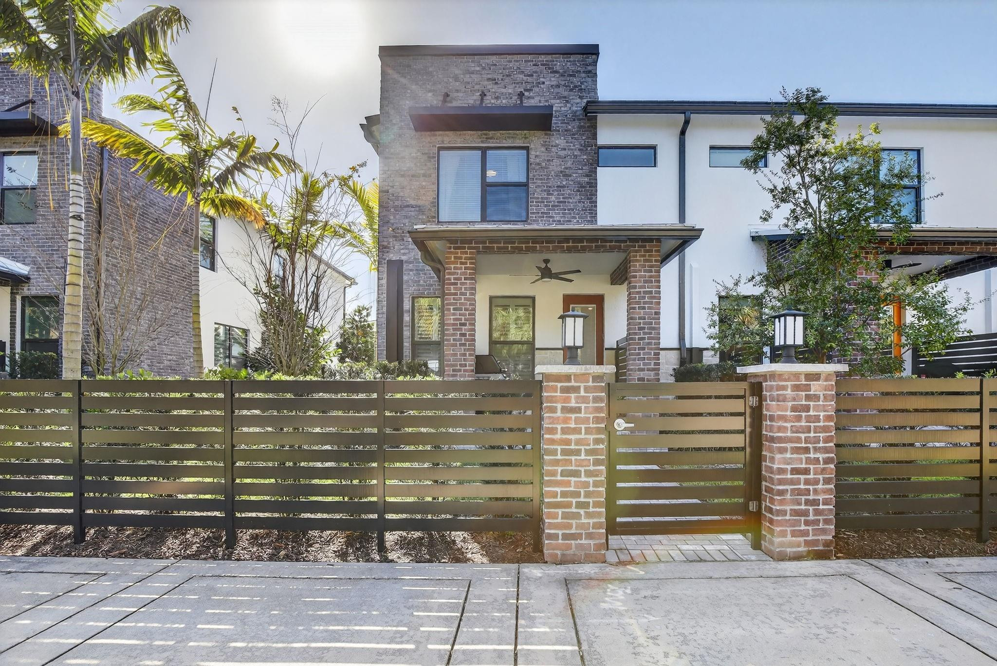 Emory Townhomes - Residential