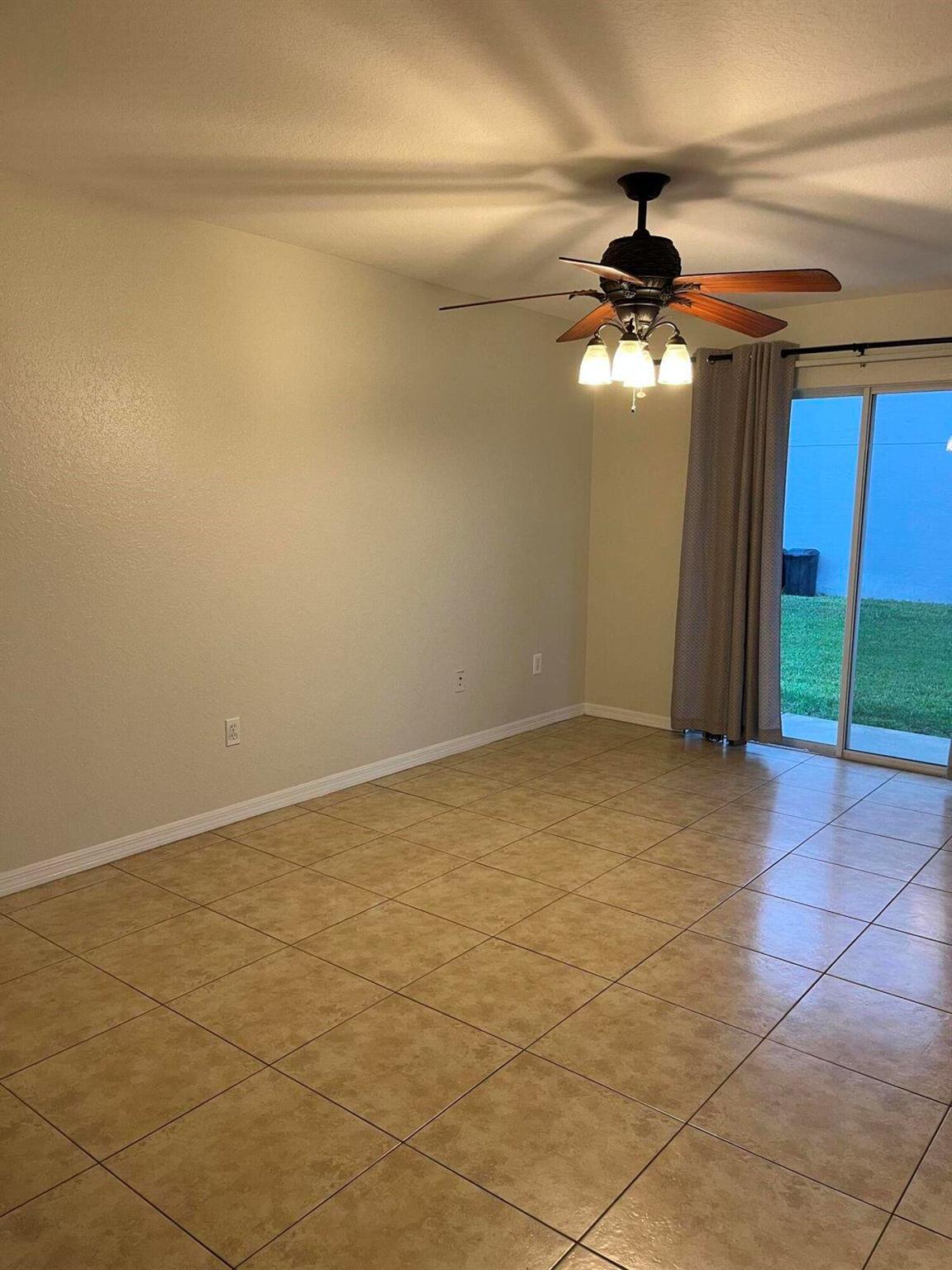 THIRD REPLAT OF PORTOFINO - Residential Lease