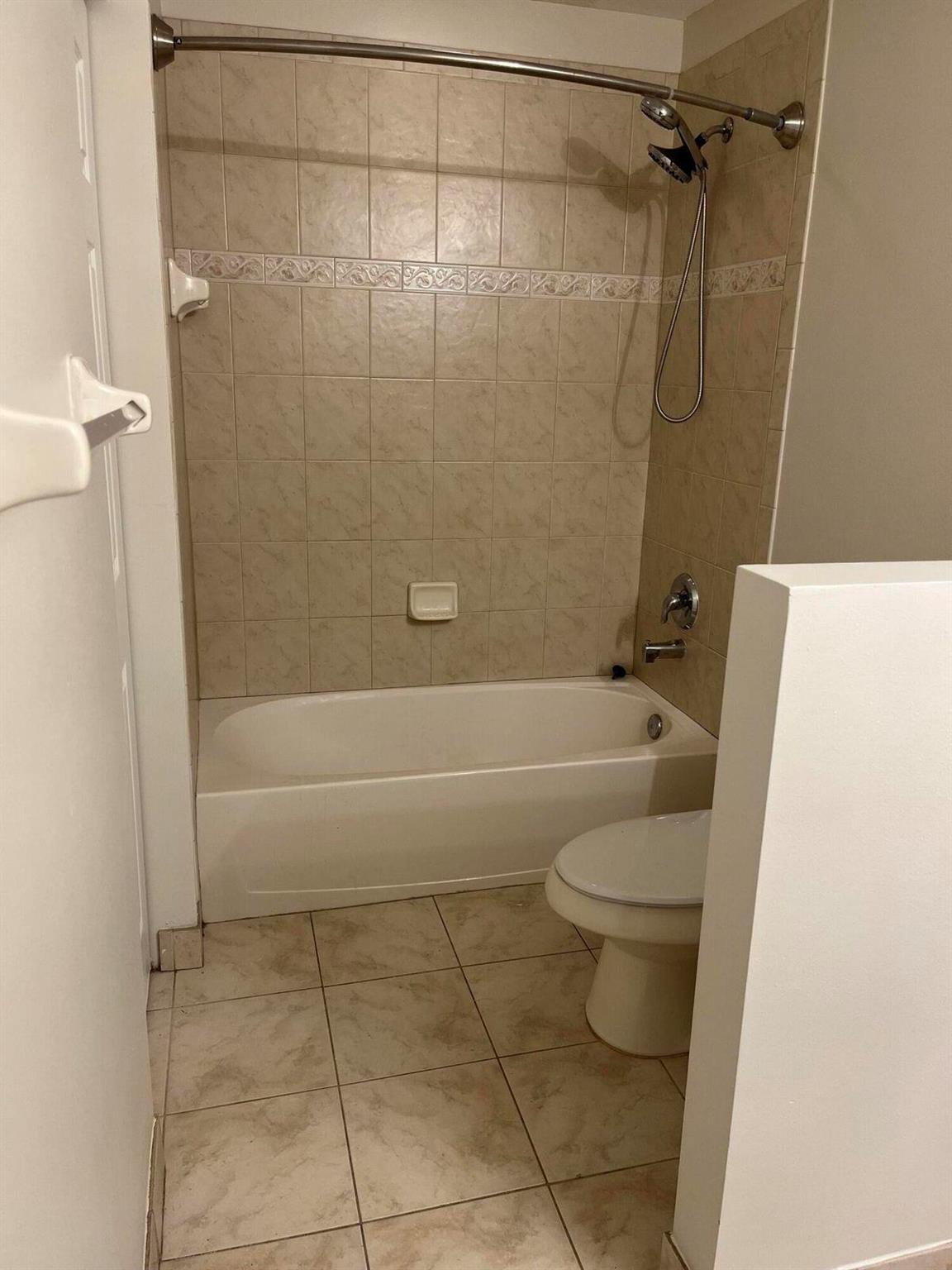 THIRD REPLAT OF PORTOFINO - Residential Lease